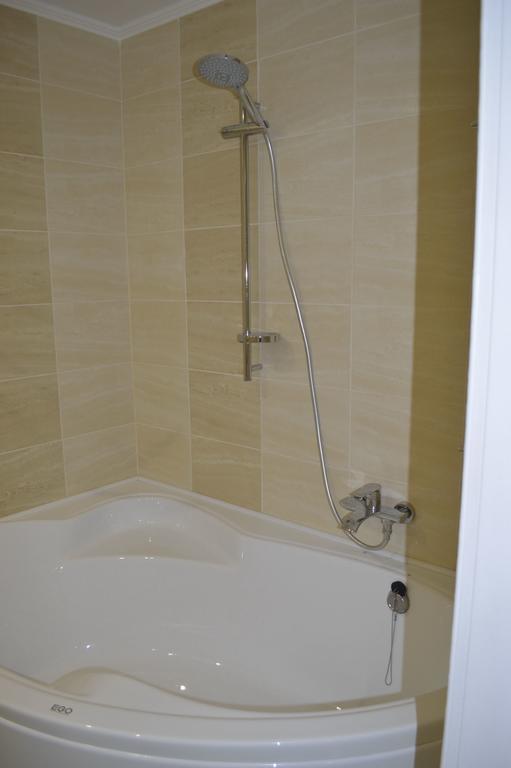 Apartment On Pribuzhskaya 2 Khmelʼnytsʼkyy Esterno foto